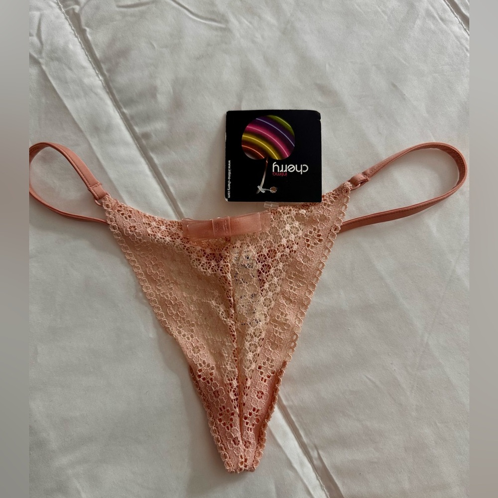 Íntima Cherry Spanish 🇪🇸 lace thong size S